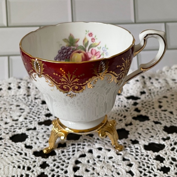 Paragon red and gold saucer and tea cup / fruit image Bone China made in England - Picture 5 of 12